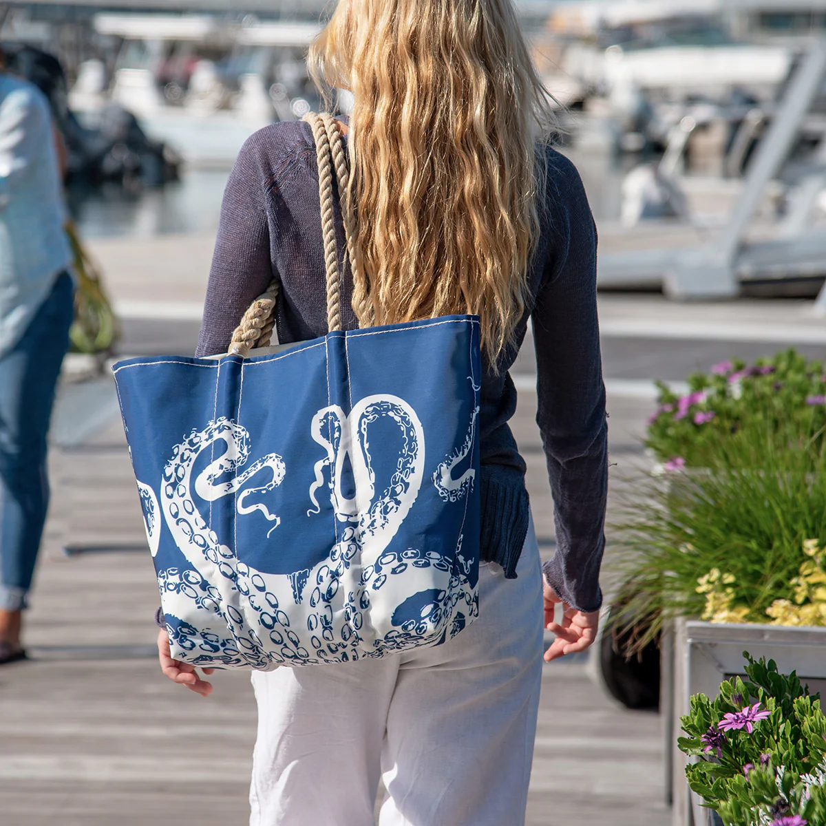 White on Navy Octopus Tote - Image 2